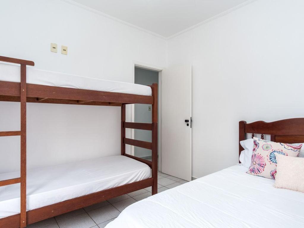 Apartamento Espacoso Com Ar Condicionado E Wi-Fi, A 100 Metros Da Praia - Edificio Estoril Ubatuba Zewnętrze zdjęcie